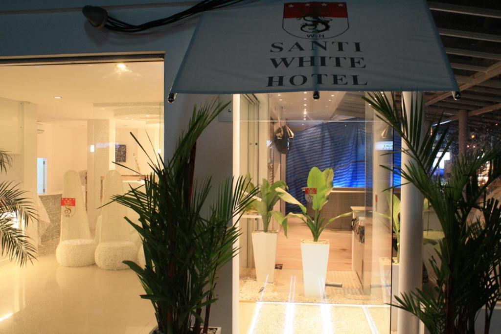Santi White Hotell Phuket Exteriör bild